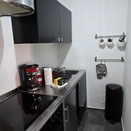 Апартаменты 34m In The Heart Of Сен-Тропе